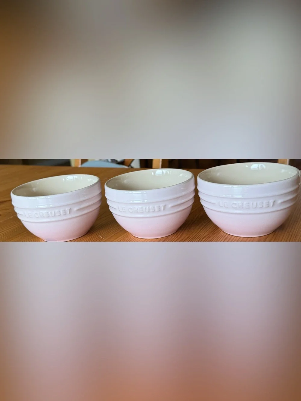 Le Creuset Shell Pink Stoneware Bowl with Cream Interior- Set of 3 (RARE)